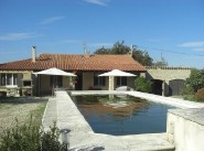 Holiday seasonal rental villa Lacoste