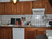 Rental five-room apartment and more Puyloubier