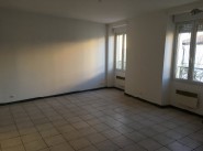 Rental three-room apartment Arles