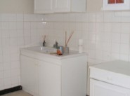 Rental three-room apartment Pernes Les Fontaines